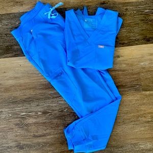 Like NEW FIGS Capri Blue Scrub Set